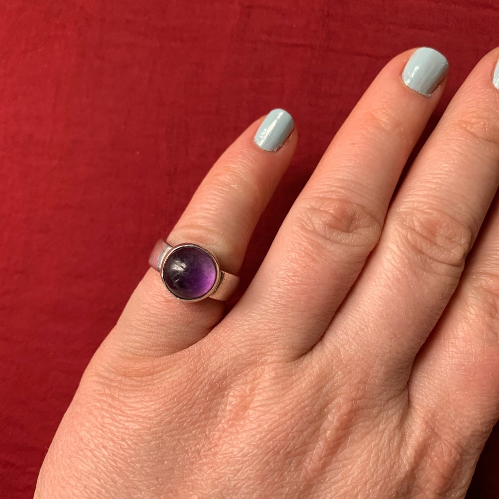 Sterling silver & amethyst ring